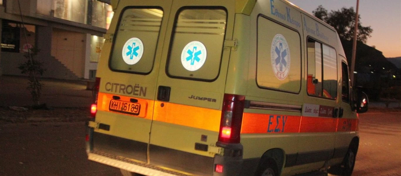 Σοκαριστικό τροχαίο στον Άγιο Στέφανο - Ένας νεκρός και ένας τραυματίας ο απολογισμός